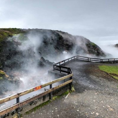 iceland-off-the-beaten-track-hvalfjordur-private-tour-hot-springs